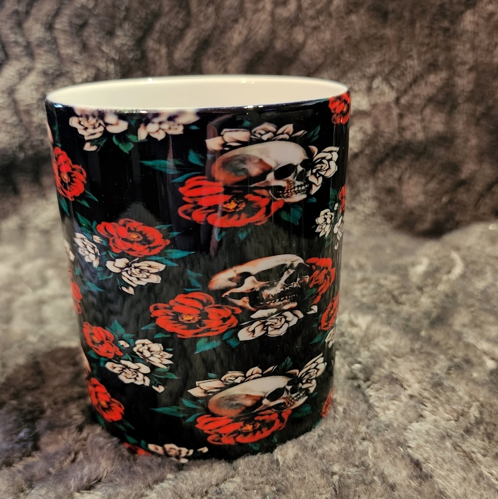 Skull and Roses Coffee Mug